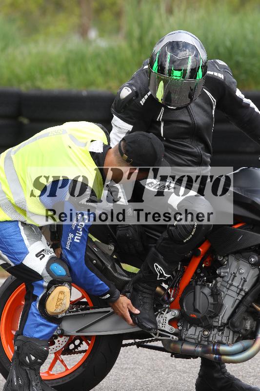 /Archiv-2025/10 23.04.2025 Cornu Master School ADR/rot-rouge/46